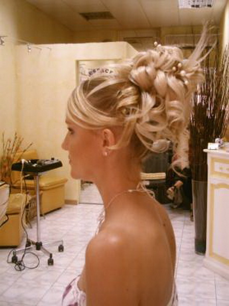 Belle coiffure pour mariage belle-coiffure-pour-mariage-52-9 