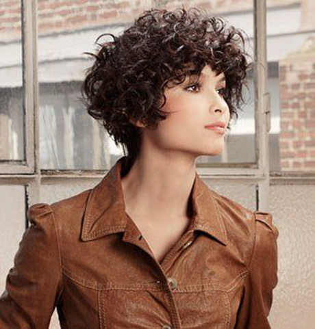 Cheveux courts bouclés femme cheveux-courts-boucls-femme-94-6 