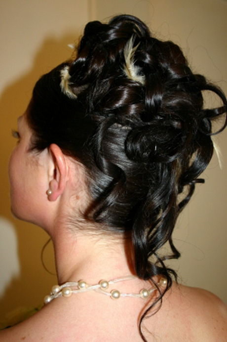 Chignon frisé mariage chignon-fris-mariage-35-18 