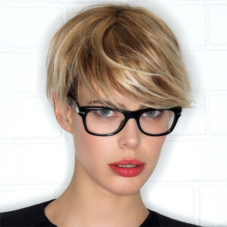 Coiffure 2015 cheveux courts coiffure-2015-cheveux-courts-48-16 