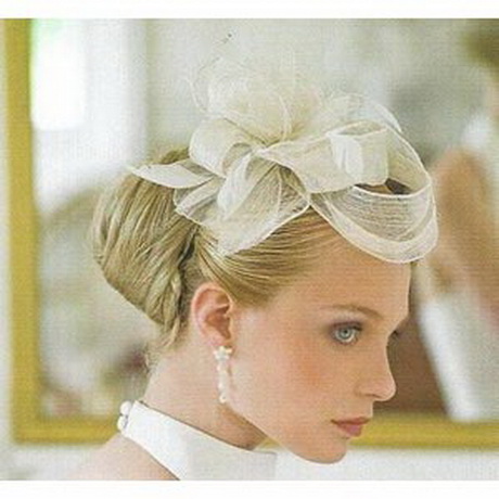 Coiffure de mariage avec chapeau coiffure-de-mariage-avec-chapeau-19-15 