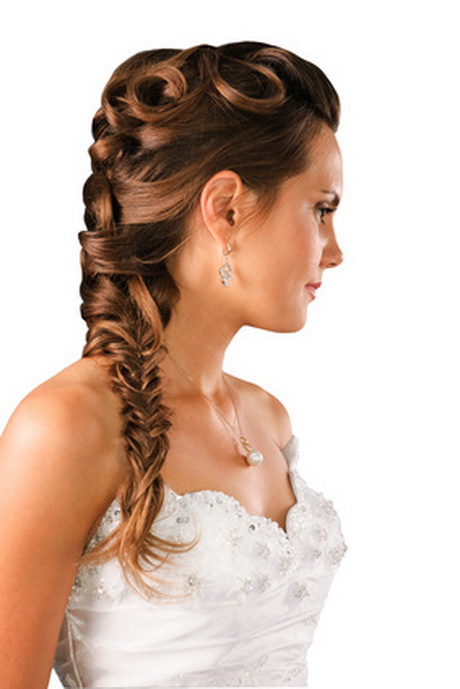 Coiffure pour un mariage invité cheveux long coiffure-pour-un-mariage-invit-cheveux-long-60-5 