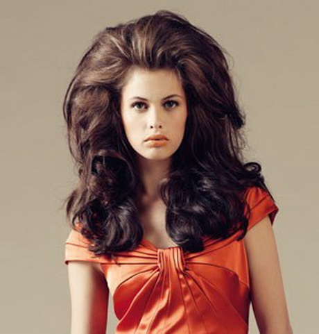 Coiffure volume cheveux long coiffure-volume-cheveux-long-64-6 