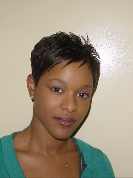 Coupe de cheveux court femme noire coupe-de-cheveux-court-femme-noire-62-4 