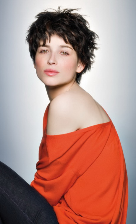 coupe de cheveux court avec volume coupe de cheveux court moderne coupe de cheveux court avec volume coupe de cheveux court moderne
