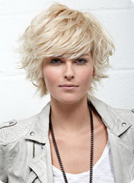 Coupe de cheveux courte femme ete 2014 coupe-de-cheveux-courte-femme-ete-2014-18-17 