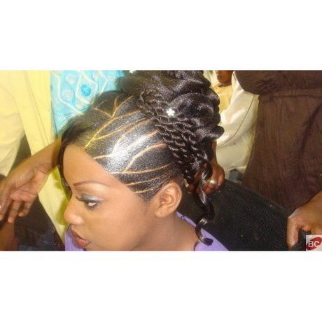 Coiffure africaine chignon coiffure-africaine-chignon-07_18 