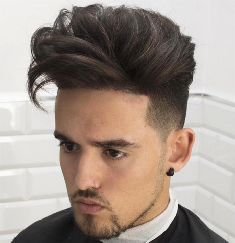 Coiffure homme tendance 2018 coiffure-homme-tendance-2018-62_10 
