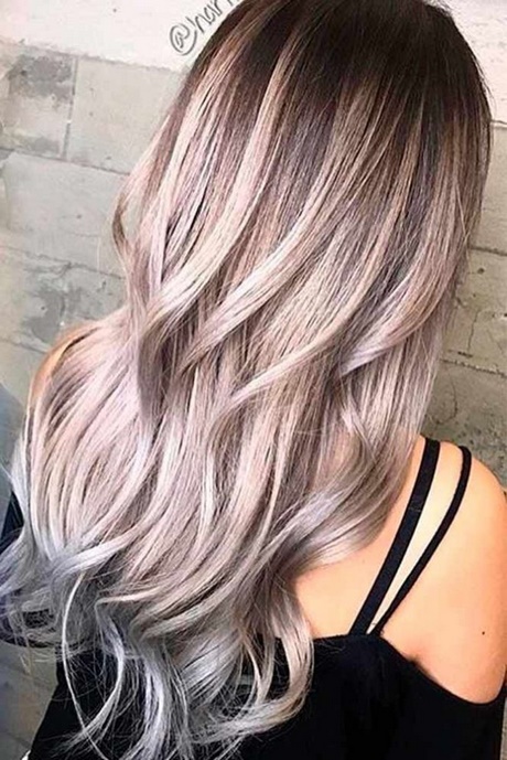 Couleur cheveux tendance 2018 couleur-cheveux-tendance-2018-12_2 