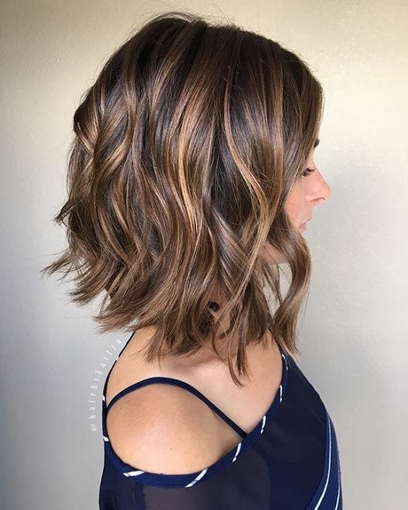 Coupe de cheveux mi long tendance 2018 coupe-de-cheveux-mi-long-tendance-2018-31_16 