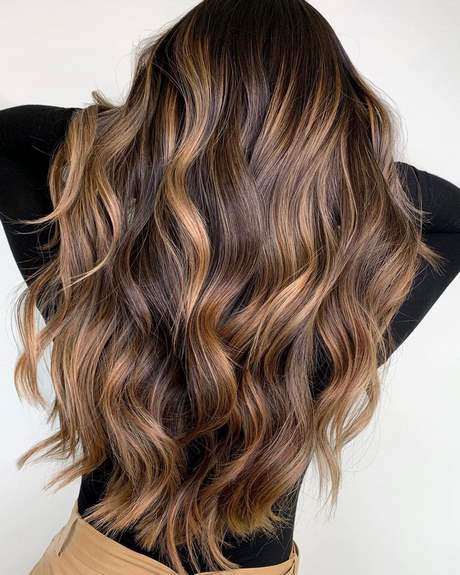 Tendance couleur cheveux 2023 femme tendance-couleur-cheveux-2023-femme-36_5 