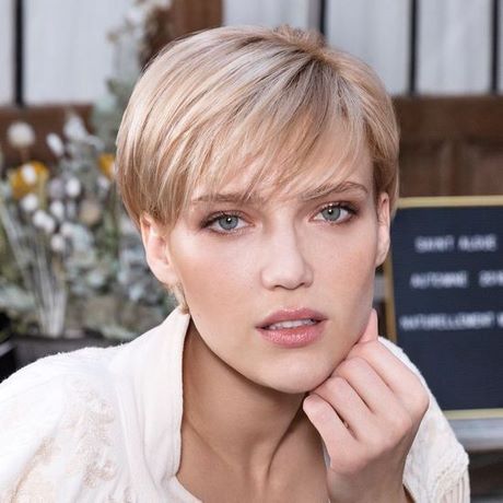 Coupe de cheveux femme court tendance 2019 coupe-de-cheveux-femme-court-tendance-2019-90_10 