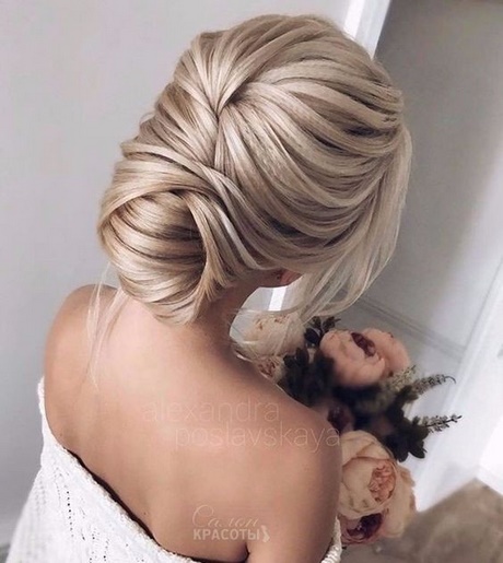 Chignon bas mariage 2018 chignon-bas-mariage-2018-92_17 