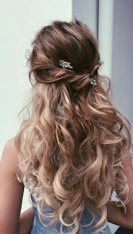 Coiffure mariage 2018 cheveux long coiffure-mariage-2018-cheveux-long-13_6 