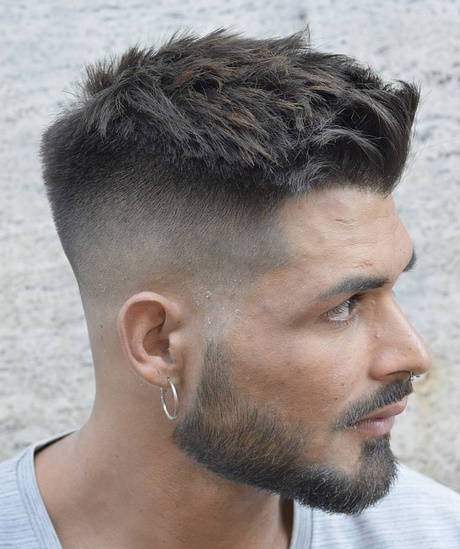 Style cheveux homme 2018 style-cheveux-homme-2018-92_6 
