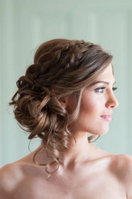 Chignon modeles coiffure chignon-modeles-coiffure-83_17 