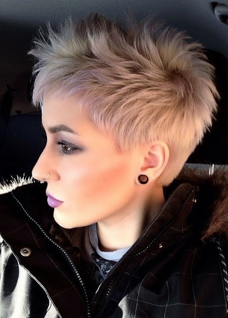 Coupe de cheveux courte 2019 femme coupe-de-cheveux-courte-2019-femme-03_17 