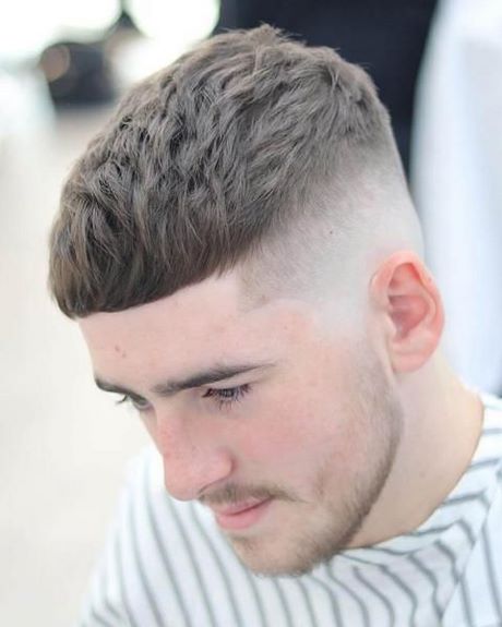 Coiffure homme court 2020 coiffure-homme-court-2020-46_16 