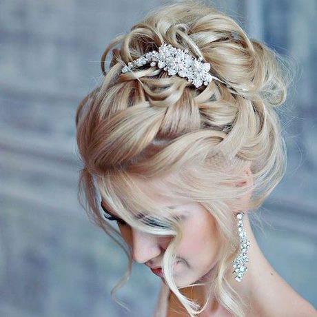 Chignon mariage classe chignon-mariage-classe-36_12 