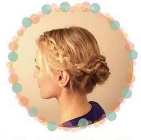 Chignon romantique cheveux court chignon-romantique-cheveux-court-06_14 