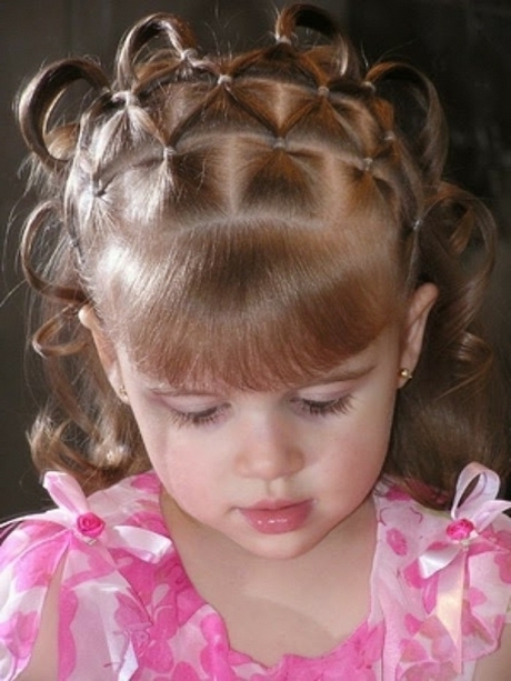 Coiffure petite fille cheveux carre coiffure-petite-fille-cheveux-carre-13_3 