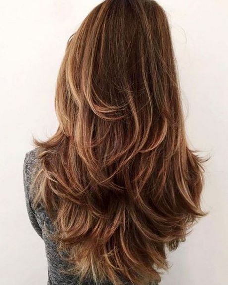 Coupe cheveux longs tendance 2019 coupe-cheveux-longs-tendance-2019-05_12 