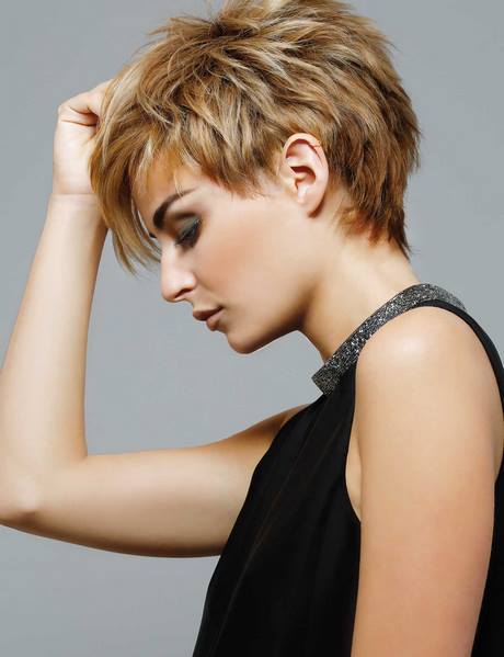 Modele coupe de cheveux court femme 2021 modele-coupe-de-cheveux-court-femme-2021-96_3 