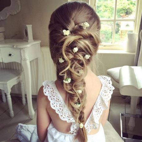 Coiffure chignon petite fille coiffure-chignon-petite-fille-84_12 