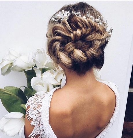 Coiffure femme pour un mariage coiffure-femme-pour-un-mariage-04_10 