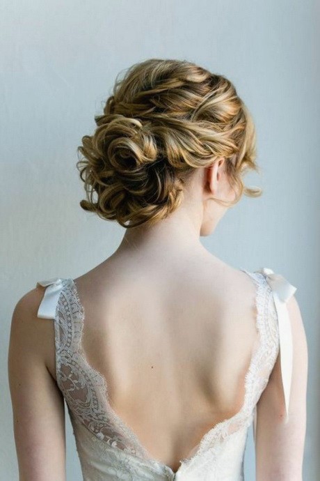 Coiffure mariage cheveux long brun coiffure-mariage-cheveux-long-brun-88_17 