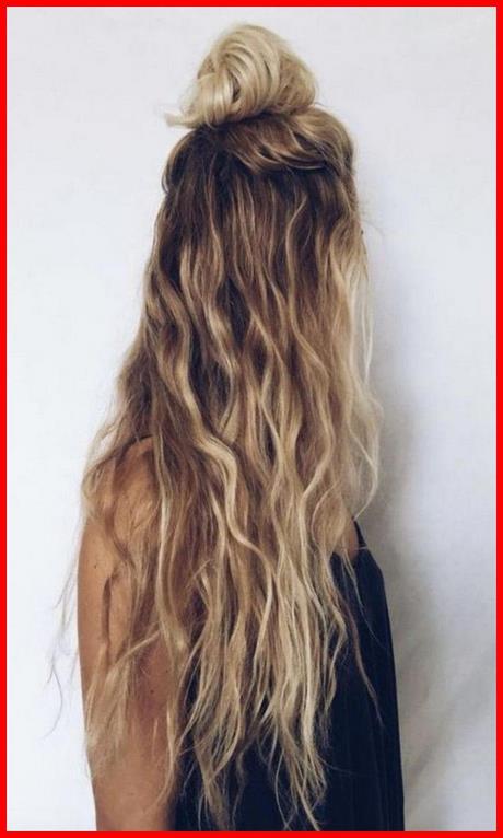 Coiffure simple sur cheveux long coiffure-simple-sur-cheveux-long-56_2 