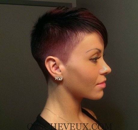 Coupe cheveux ultra court femme coupe-cheveux-ultra-court-femme-55_2 