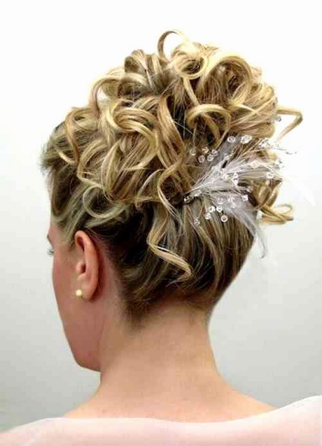 Idee chignon mariage cheveux mi long idee-chignon-mariage-cheveux-mi-long-24_14 