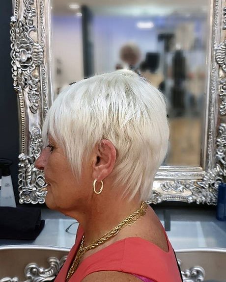 Coiffure femme coupe courte 2022 coiffure-femme-coupe-courte-2022-03_8 