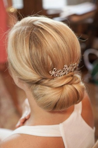 Coiffure mariage chignon moderne coiffure-mariage-chignon-moderne-26_19 