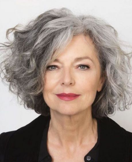 Coupe de cheveux gris femme 60 ans coupe-de-cheveux-gris-femme-60-ans-99_5 