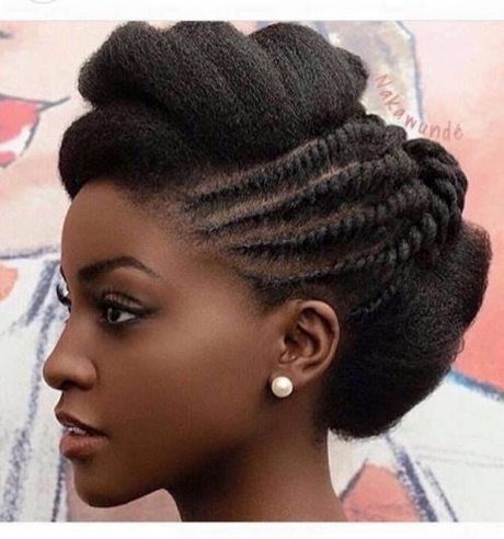 Coiffure africaine avec cheveux naturels coiffure-africaine-avec-cheveux-naturels-11_17 