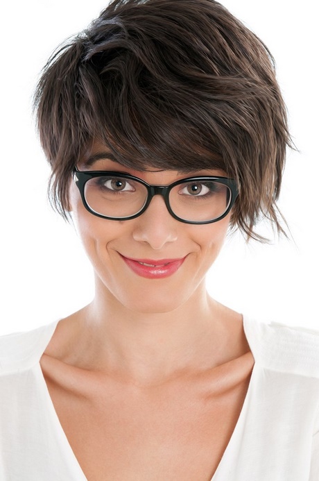 Coupe De Cheveux Court Femme 80 Ans Avec Lunettes Coupe de cheveux femme 50 ans avec lunettes