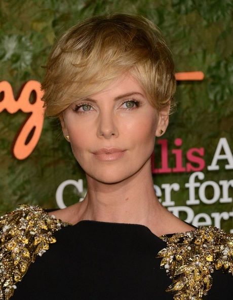 Charlize theron coupe courte charlize-theron-coupe-courte-18_17 