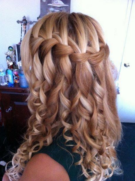 Coiffure mariage cheveux mi longs bouclés coiffure-mariage-cheveux-mi-longs-boucles-18_10 