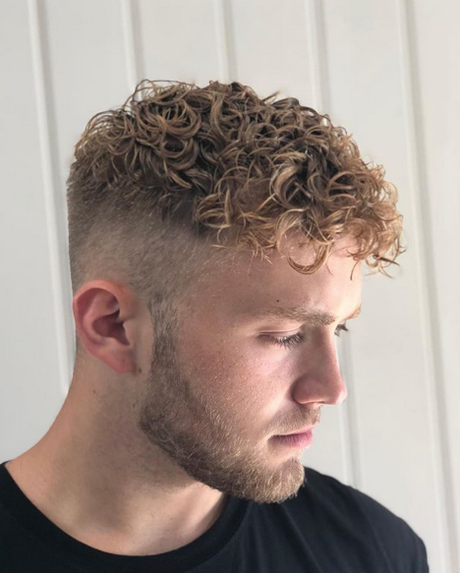 Coupe de cheveux homme court blond coupe-de-cheveux-homme-court-blond-35 