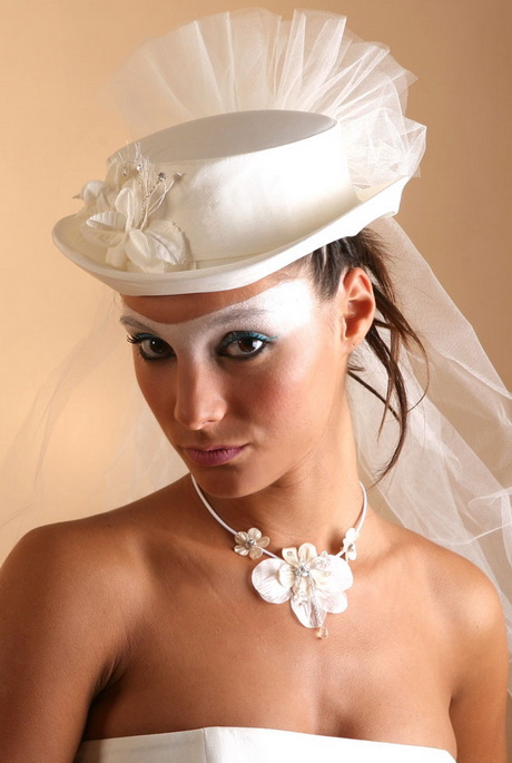 Coiffure mariage chapeau coiffure-mariage-chapeau-25-5 