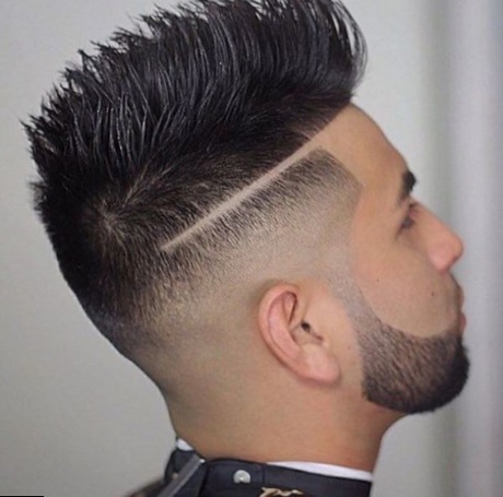 Style cheveux homme 2018 style-cheveux-homme-2018-92_12 