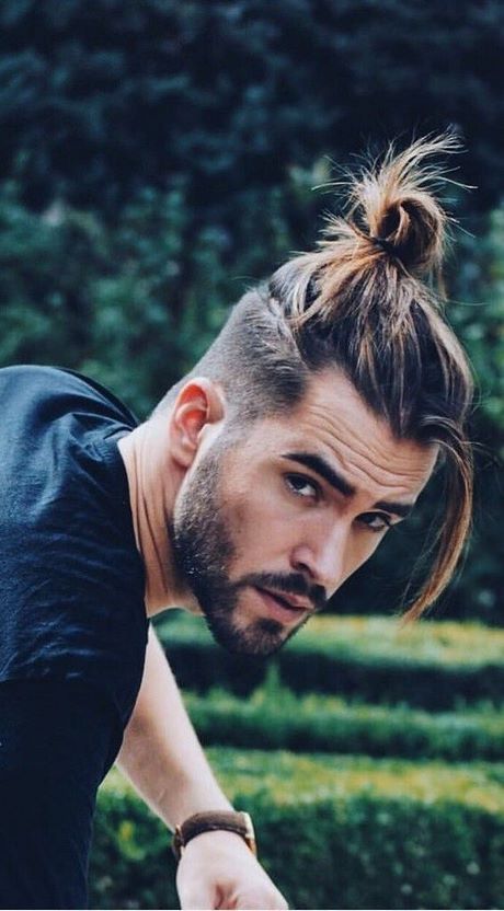 Coiffure homme 2021 long coiffure-homme-2021-long-17_18 