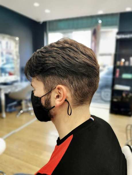 Coiffure ete 2022 homme coiffure-ete-2022-homme-77_2 