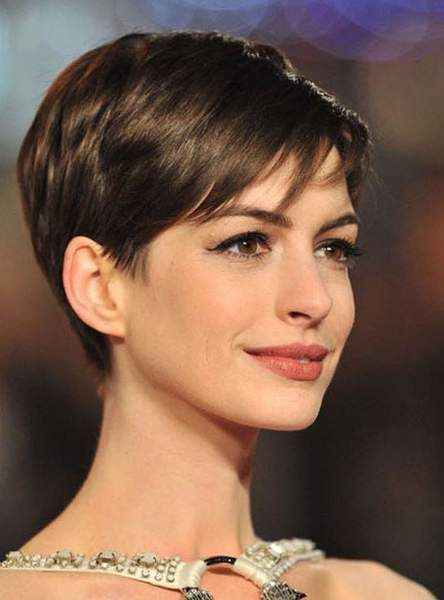 Anne hathaway cheveux courts anne-hathaway-cheveux-courts-90_3 