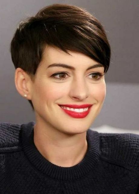 Anne hathaway cheveux courts anne-hathaway-cheveux-courts-90_4 