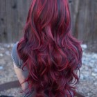 Cheveux acajou rouge