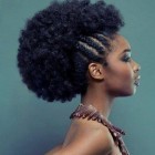 Coiffure sur cheveux afro